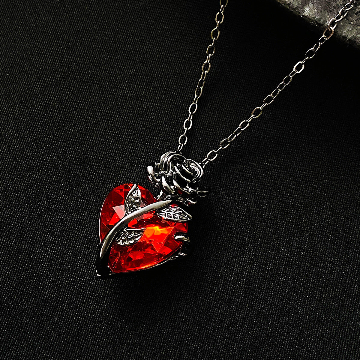 Rose Heart Necklace Pendant - PixliFi